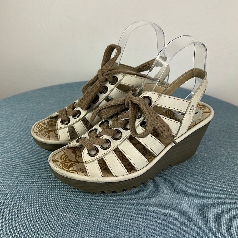 Fly London Yito Off-White Leather Lace Up Wedge Slingback Sandals Size 7.5/8